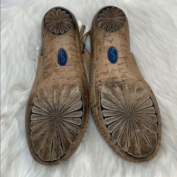 SoftWalk Tan Cross Strap Suede Sling Sandal Sz 11 - Picture 6 of 6